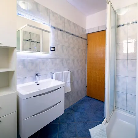Apartment Rajska Plaza *