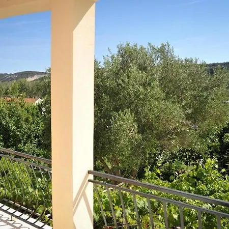 Rajska Plaza Apartament Lopar