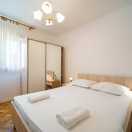 Rajska Plaza Apartament *