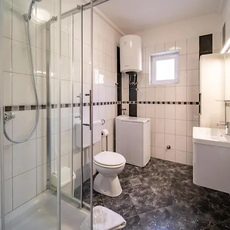 Rajska Plaza Apartament *