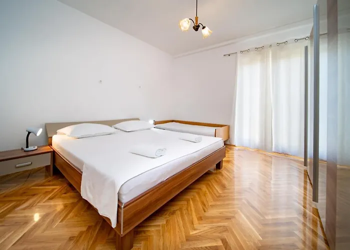 Rajska Plaza Apartment *