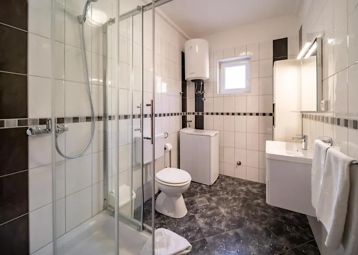 Rajska Plaza Apartment *
